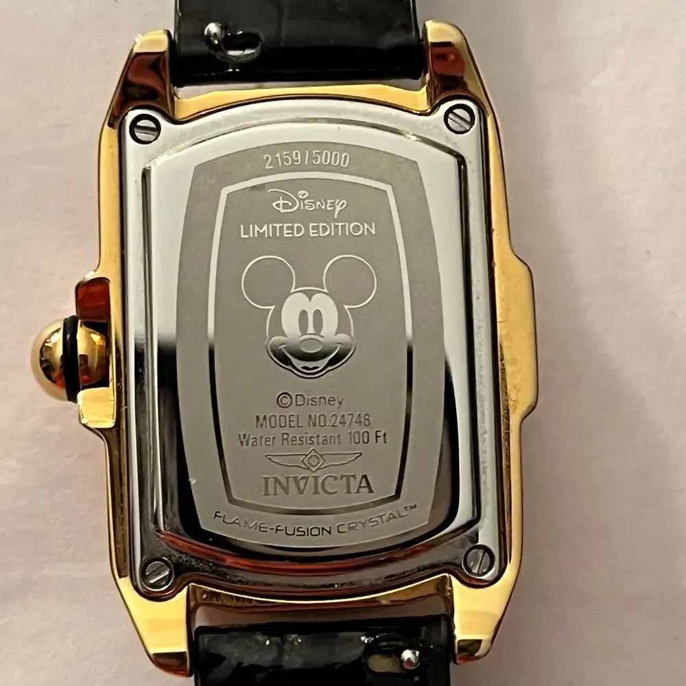 Disney x Invicta Limited Edition Mickey Mouse Watch Set /5 Interchangeable Bands - Picture 7 of 7